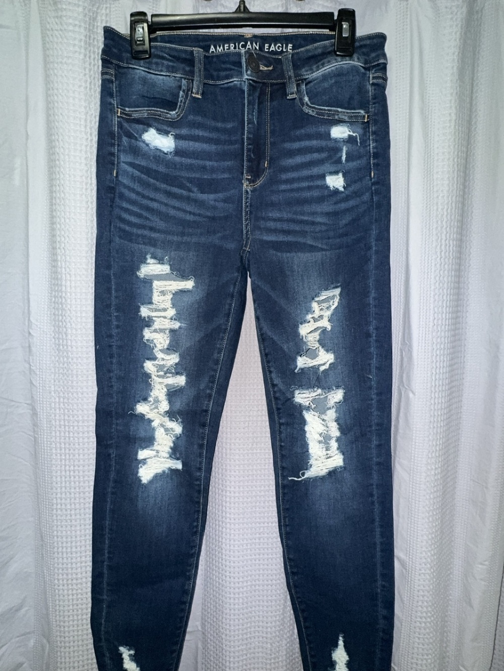 American Eagle Outfitters Women’s Dark Blue Distressed Skinny Jeans